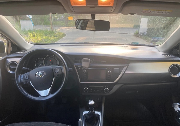 Toyota Auris cena 35000 przebieg: 165000, rok produkcji 2013 z Warszawa małe 67